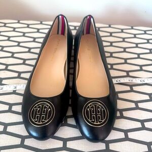 Tommy Hilfiger Black Women's Flats 🤍, size 6, new